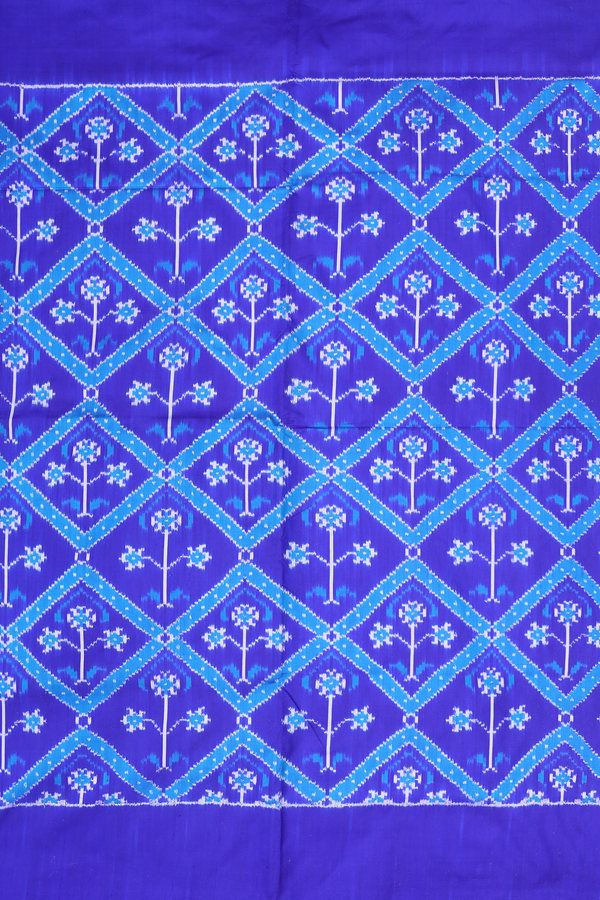 Pochampally Silk Saree In Royal Blue With Diamond Design