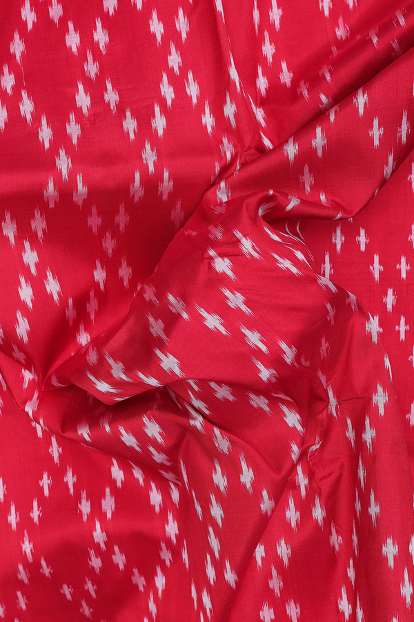 Pochampally Silk Saree In Scarlet Red With Diamond Design