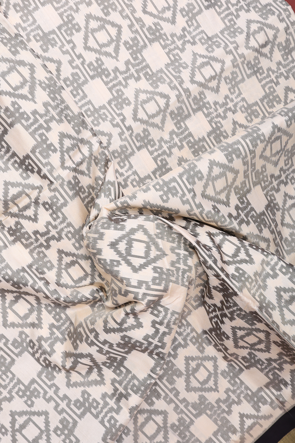 Pochampally Silk Saree In White With Allover Design