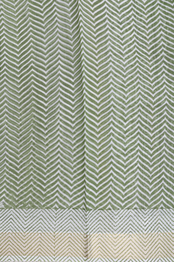 Printed Cotton Saree In Pear Green With Allover Design