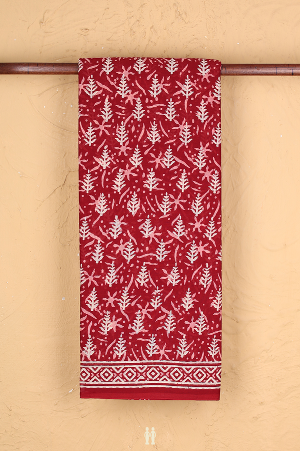 Printed Cotton Saree In Red With Allover Design