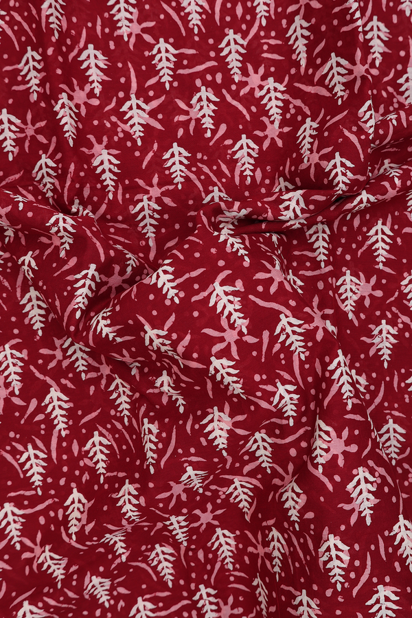 Printed Cotton Saree In Red With Allover Design