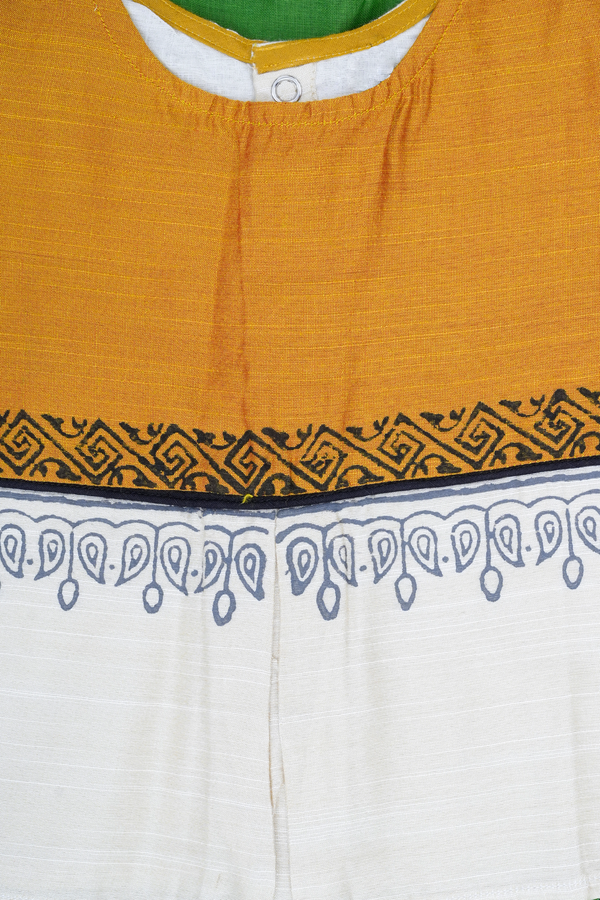 Printed Design White And Green Readymade Pavadai Sattai