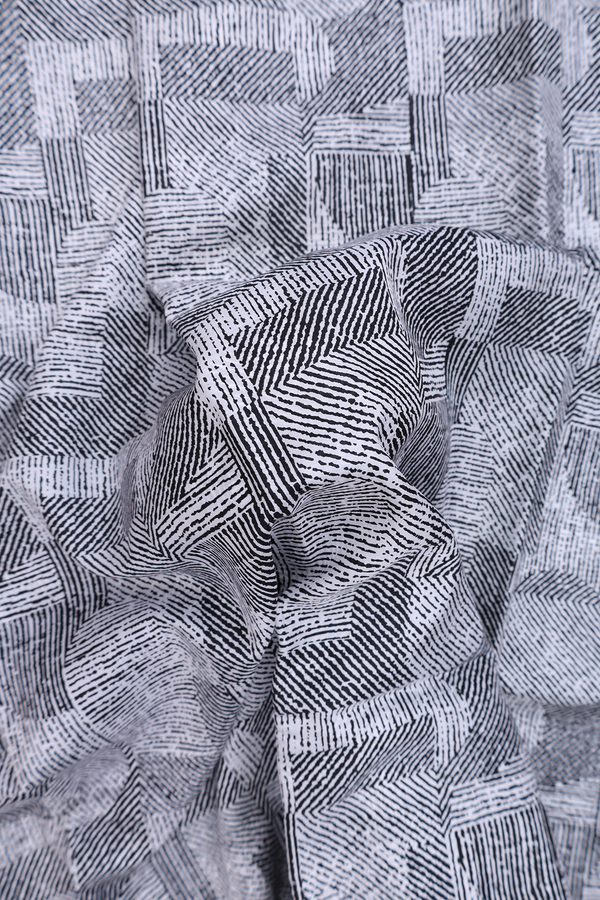 Printed Silk Saree In Black And White With Printed Design