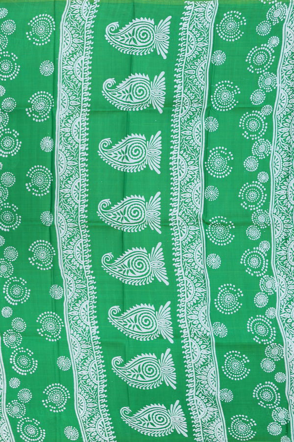 Printed Silk Saree In Bold Green With Paisley Design