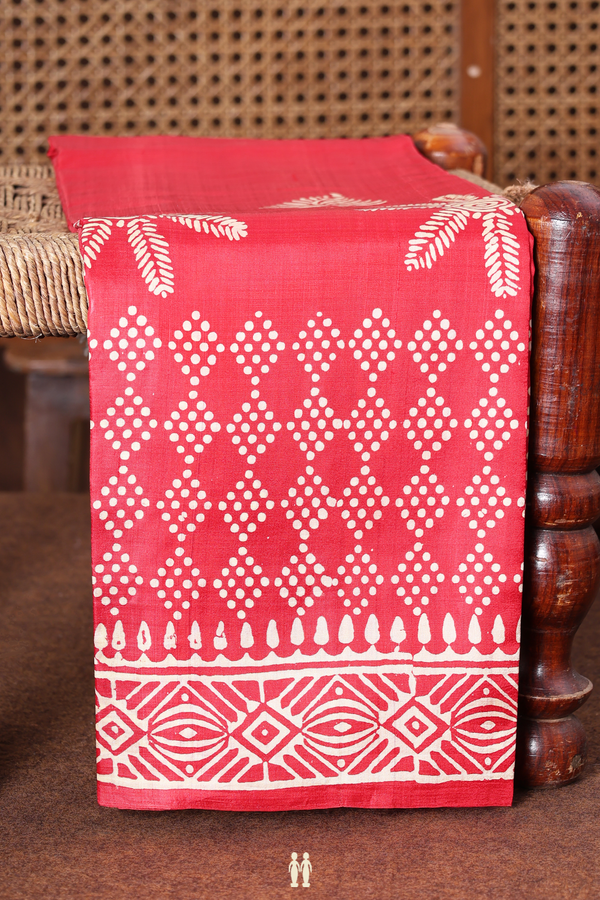 Printed Silk Saree In Chilli Red With Leaf Design