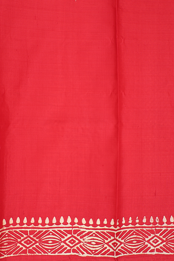 Printed Silk Saree In Chilli Red With Leaf Design