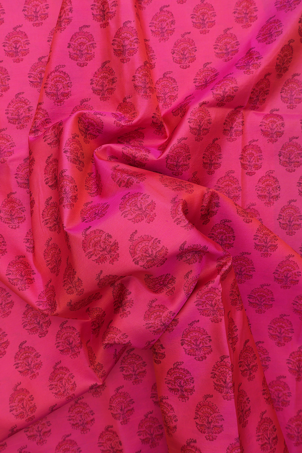 Printed Silk Saree In Dual Tone With Floral Design