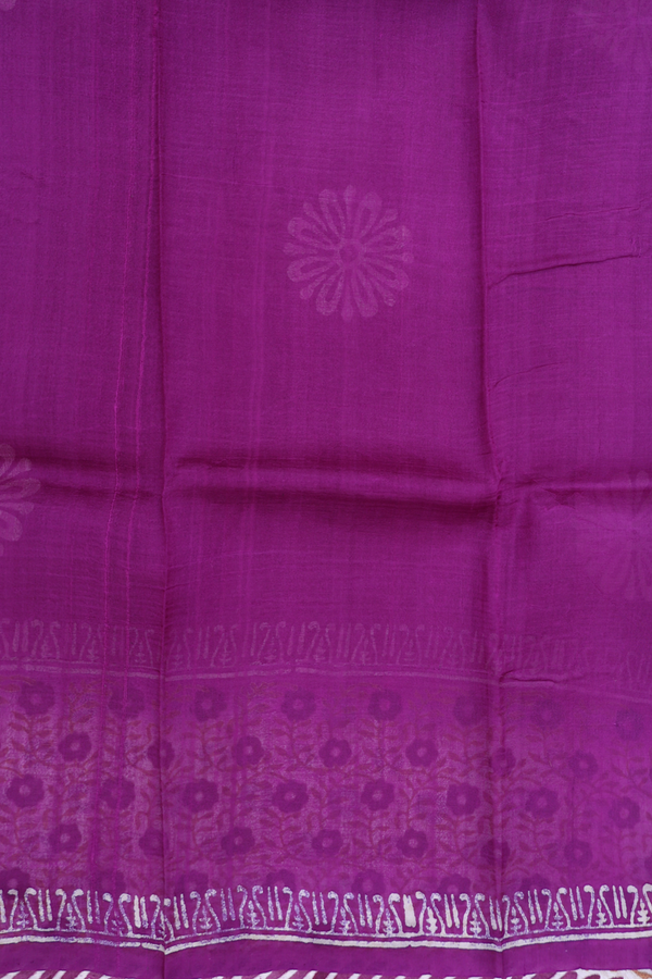 Printed Silk Saree In Grape Purple With Floral Design