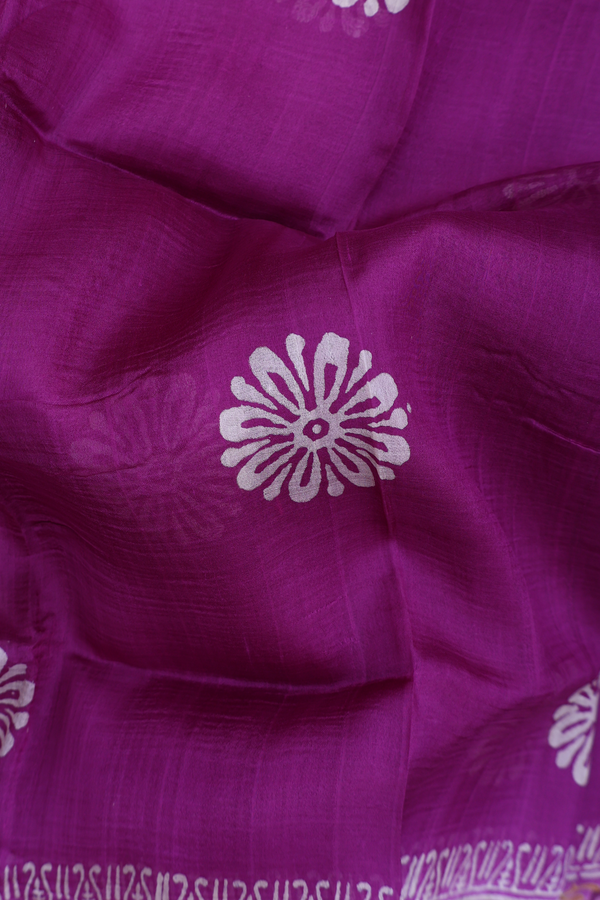Printed Silk Saree In Grape Purple With Floral Design