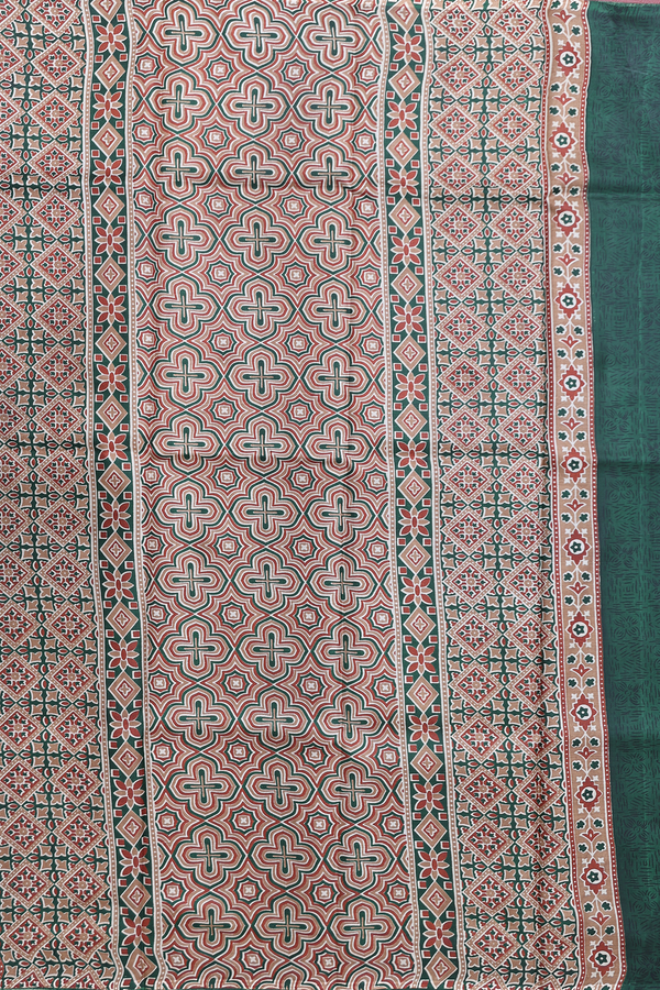 Printed Silk Saree In Green With Diamond Design