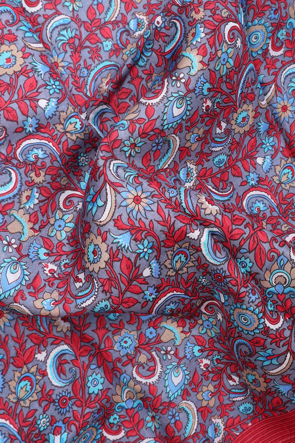 Printed Silk Saree In Grey With Floral Design