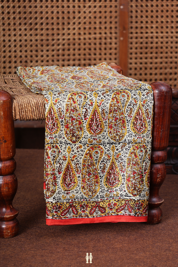 Printed Silk Saree In White With Paisley Design