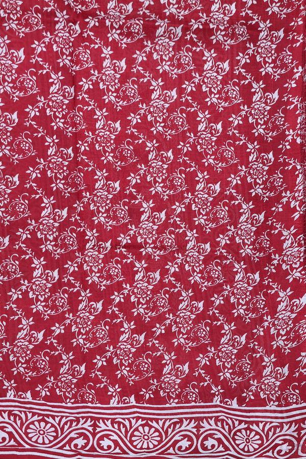 Printed Silk Saree In Maroon With Floral Design