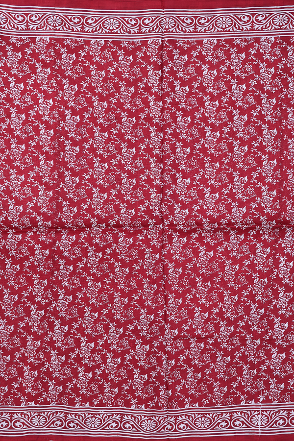 Printed Silk Saree In Maroon With Floral Design