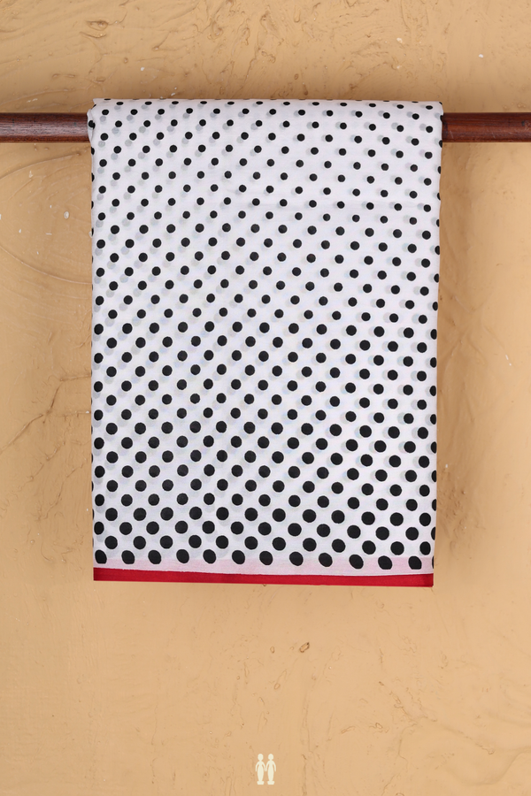Printed Silk Saree In White With Printed Design
