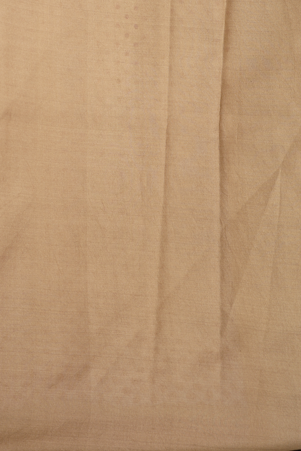 Printed Silk Saree In White With Printed Design