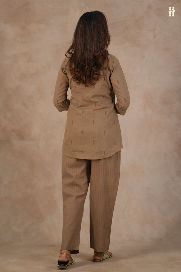 V-Neck Threadwork Buttas Cedar Brown Cotton Top And Bottom Set