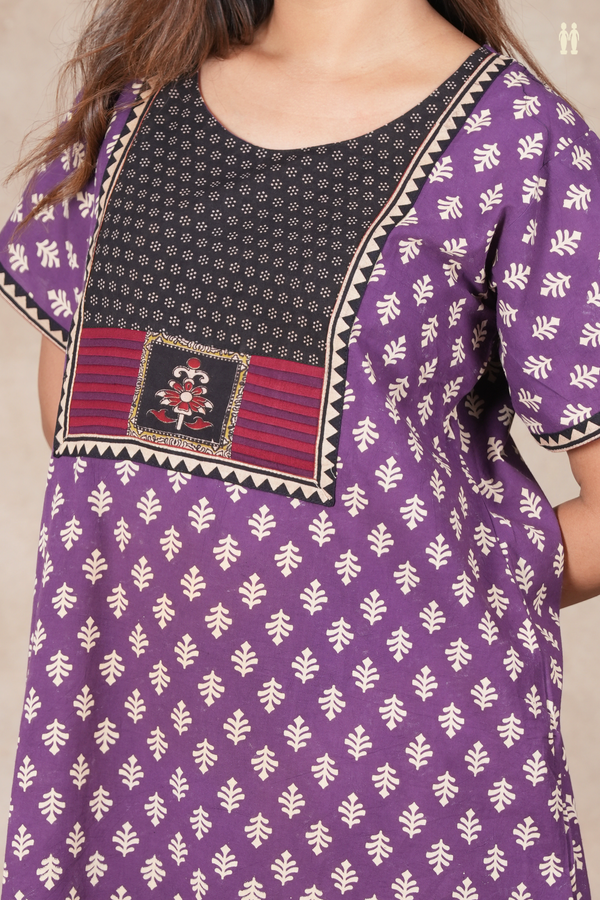 Round Neck Printed Buttas Purple Cotton Nightie