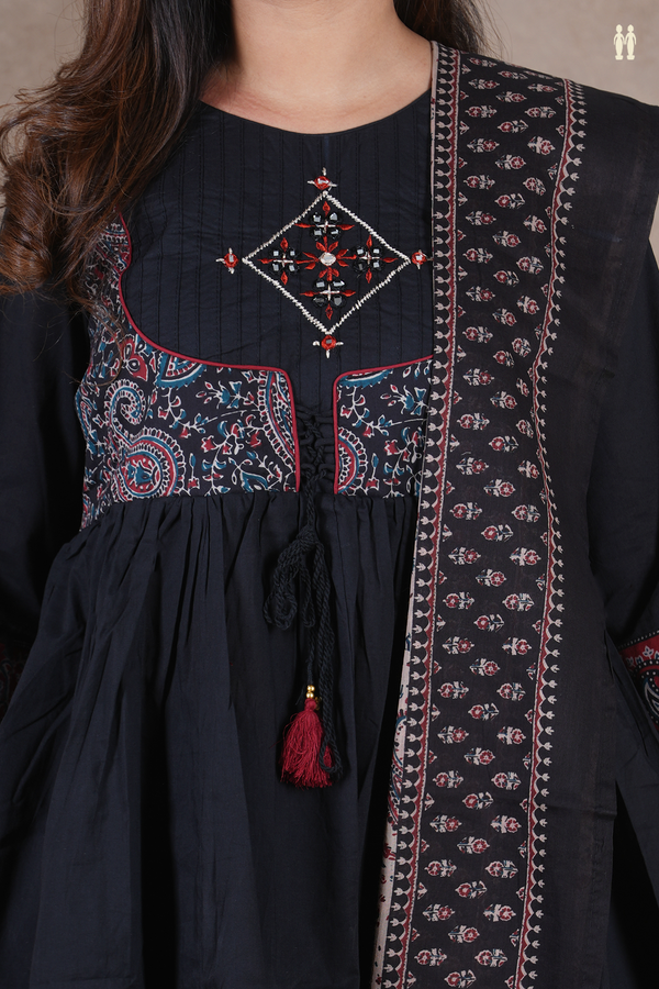 Round Neck Printed Design Black Cotton Salwar Set