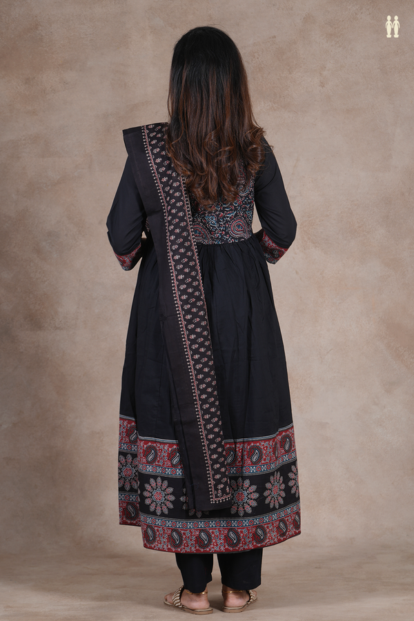 Round Neck Printed Design Black Cotton Salwar Set
