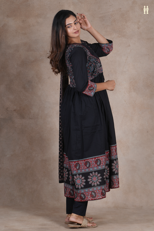 Round Neck Printed Design Black Cotton Salwar Set