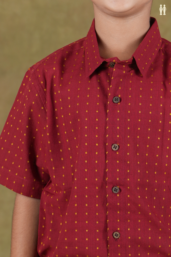 Regular Collar Threadwork Buttis Red Cotton Shirts