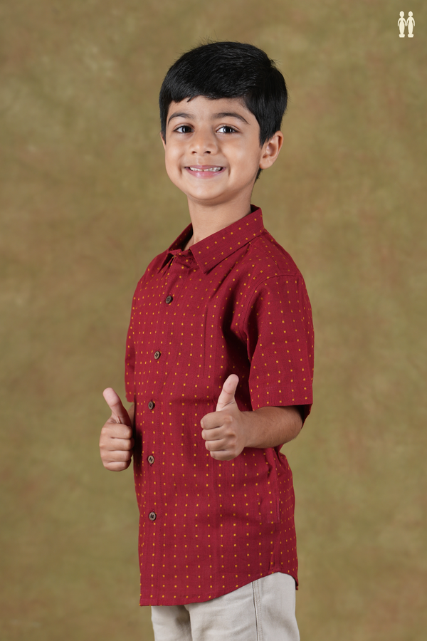 Regular Collar Threadwork Buttis Red Cotton Shirts