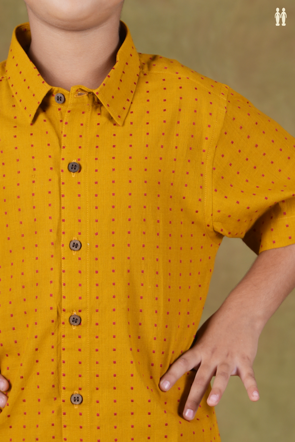 Regular Collar Threadwork Buttis Yellow Cotton Shirts