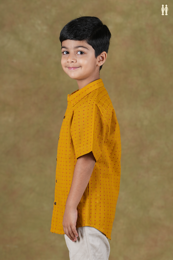 Regular Collar Threadwork Buttis Yellow Cotton Shirts