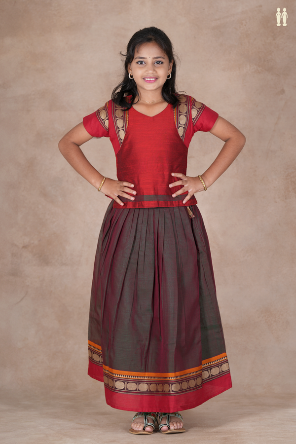 Rudraksh Design Red And Manthulir Raw Silk Pavadai Sattai