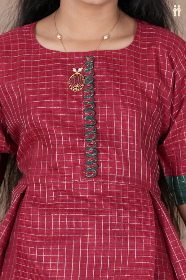Checks Design Red And Green Raw Silk Pavadai Sattai