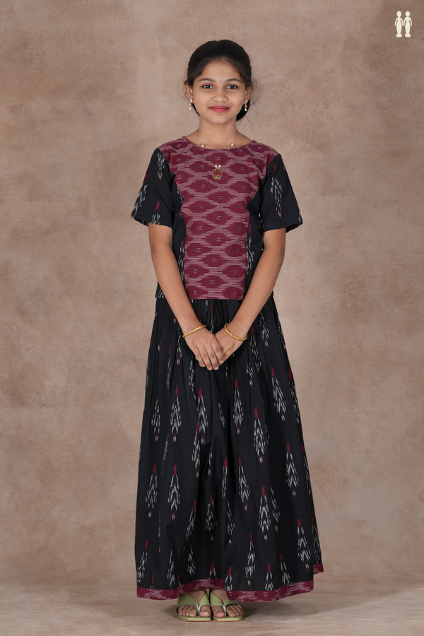 Round Neck Ikat  Design Maroon And Black Cotton Pavadai Sattai