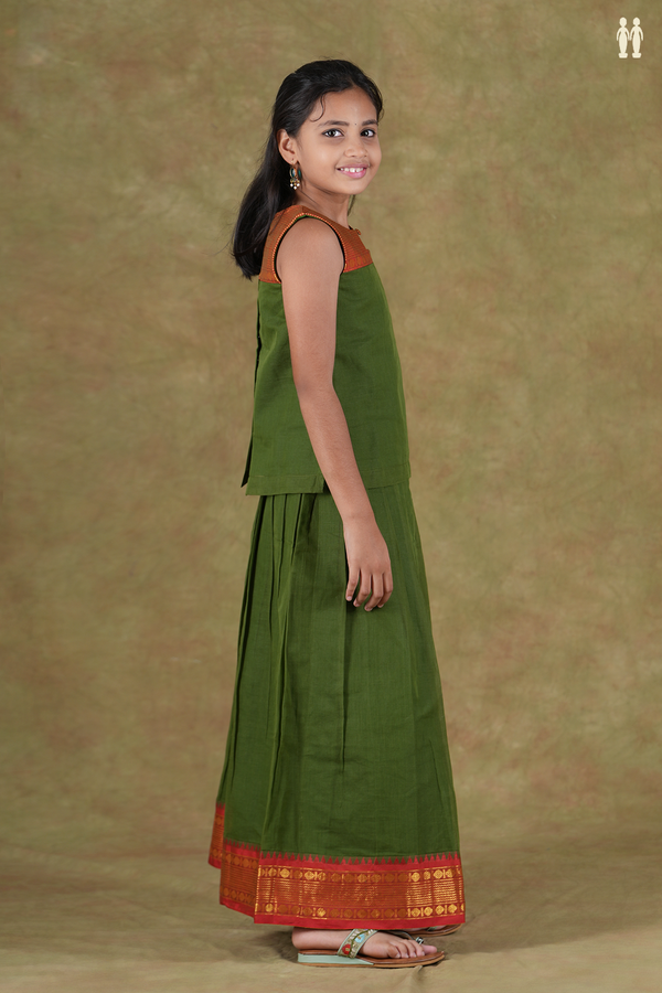 Round Neck Plain Green Cotton Pavadai Sattai