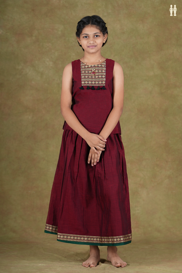 Round Neck Threadwork Design Maroon Cotton Pavadai Sattai