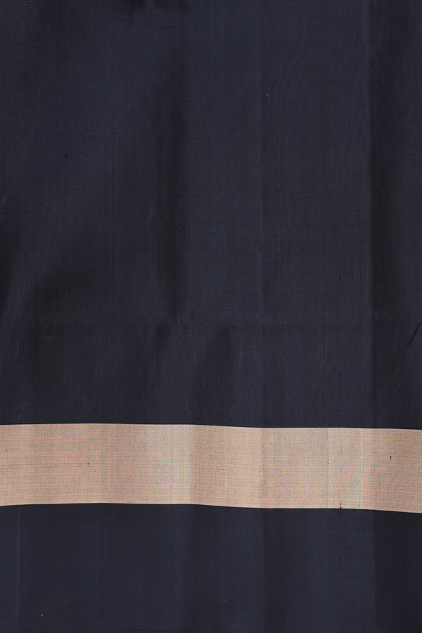 Raw Silk Saree In Ivory With Ganga Jamuna Border
