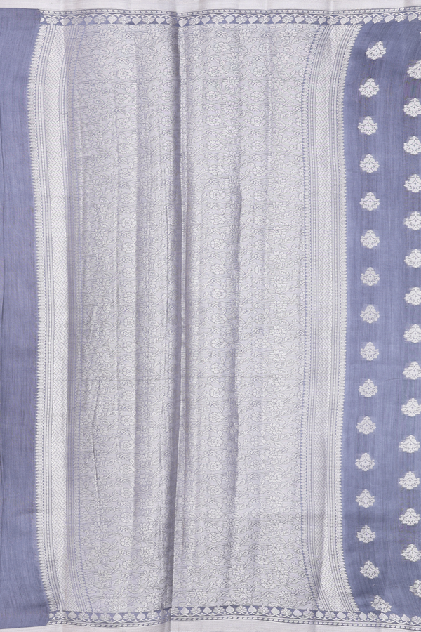 Raw Silk Saree In Grey With Paisley Buttas