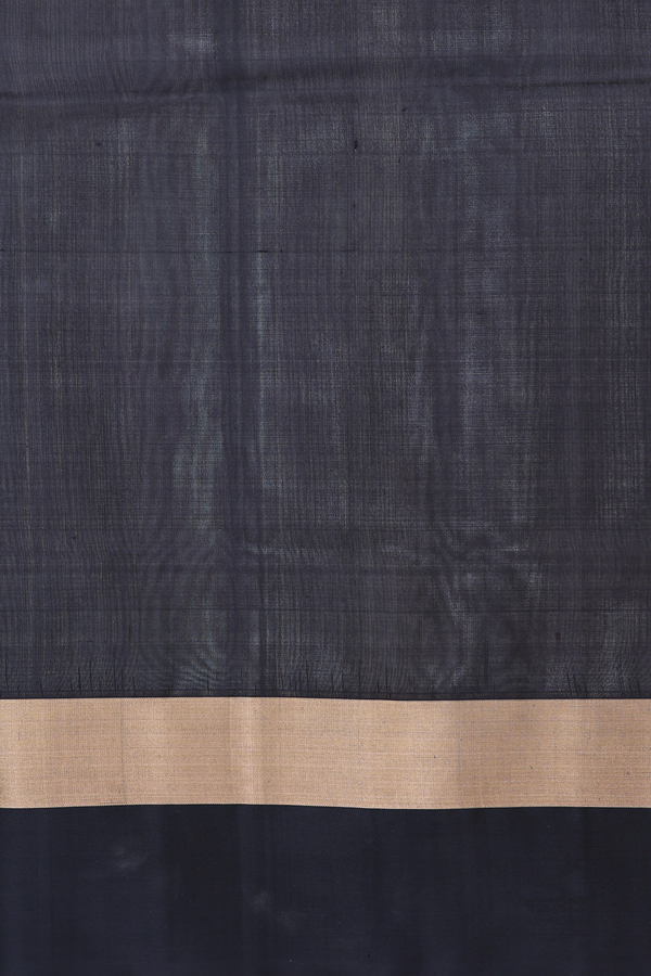 Raw Silk Saree In Ivory With Ganga Jamuna Border