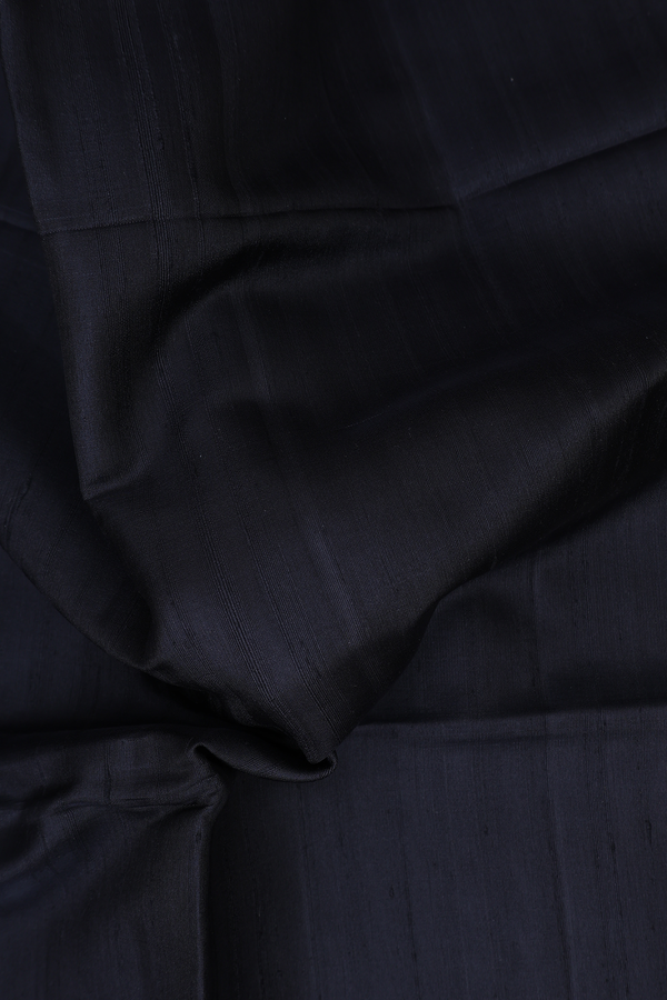 Raw Silk Saree In Plain Black With Threadwork Pallu