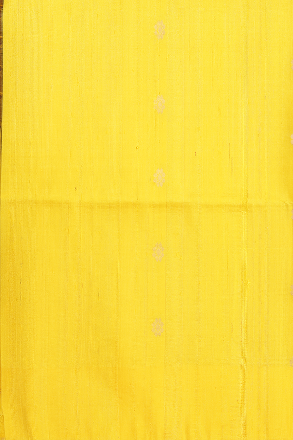 Raw Silk Saree In Purple With Zari Buttas