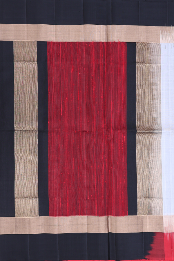 Raw Silk Saree In White With Ganga Jamuna Border