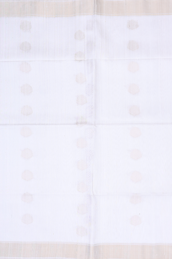 Raw Silk Saree In White With Zari Buttas