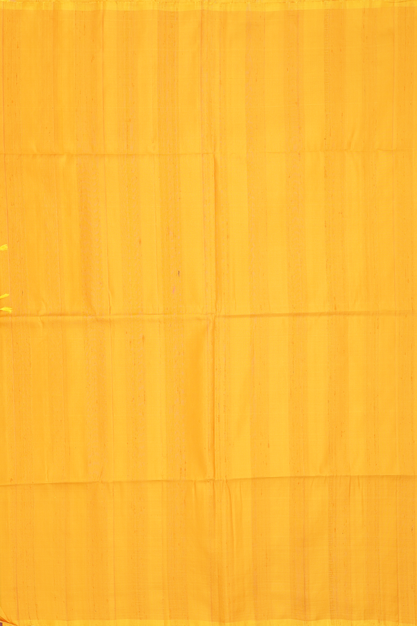 Raw Silk Saree In Yellow With Plain
