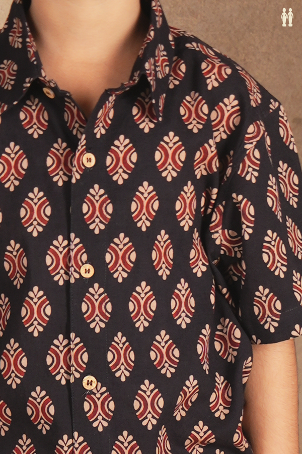 Regular Collar Printed Design Black Cotton Shirt