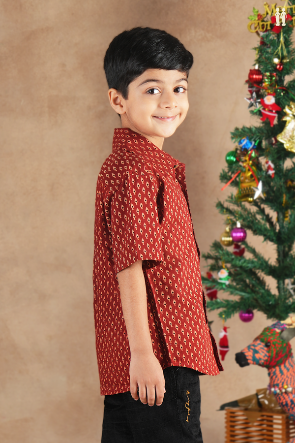 Regular Collar Printed Design Rust Red Cotton Shirt