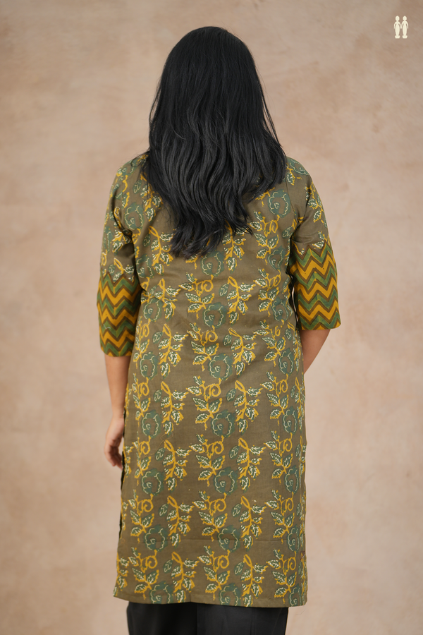 Round Neck Floral Design Mehendi Green Cotton Long Kurta