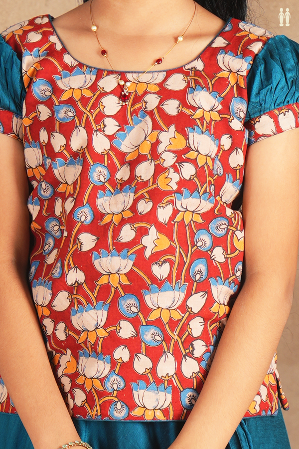 Round Neck Floral Design Red And Blue Raw Silk Pavadai Sattai