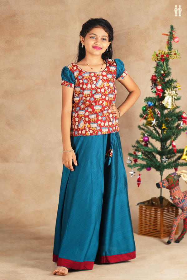 Round Neck Floral Design Red And Blue Raw Silk Pavadai Sattai