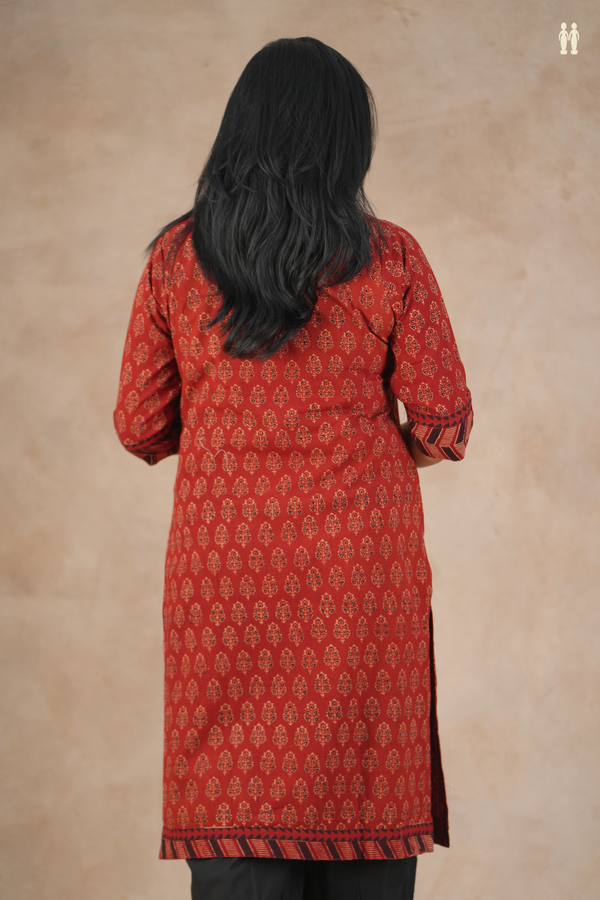Round Neck Floral Design Red Cotton Long Kurta