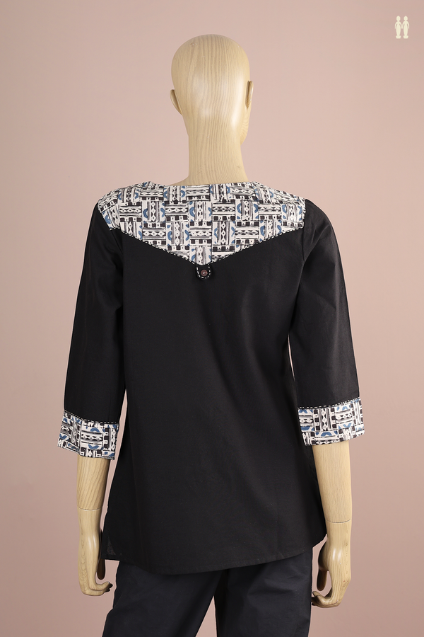 Round Neck Plain Black Cotton Short Top